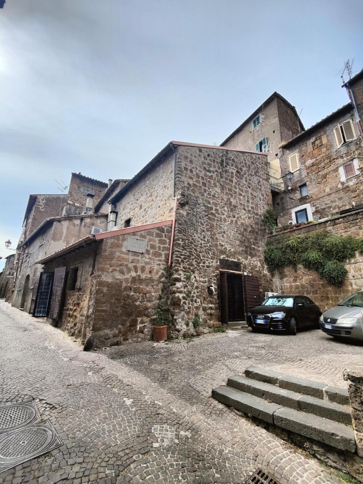 Maison Della Cattedrale Sutri Bagian luar foto