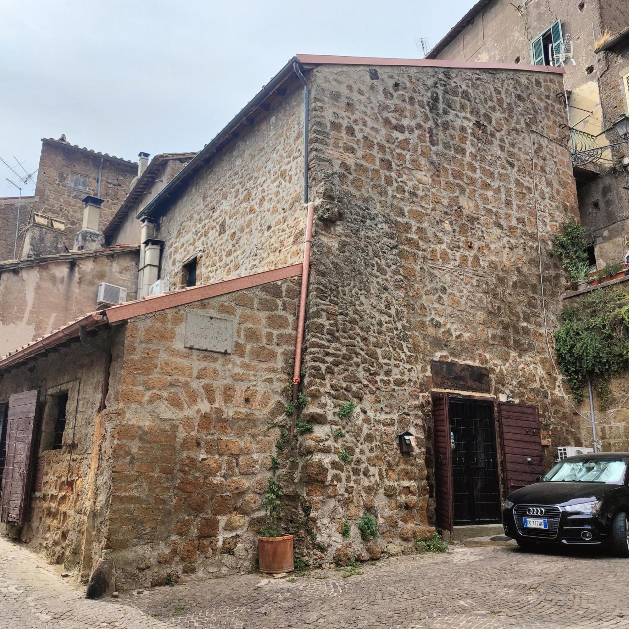 Maison Della Cattedrale Sutri Bagian luar foto