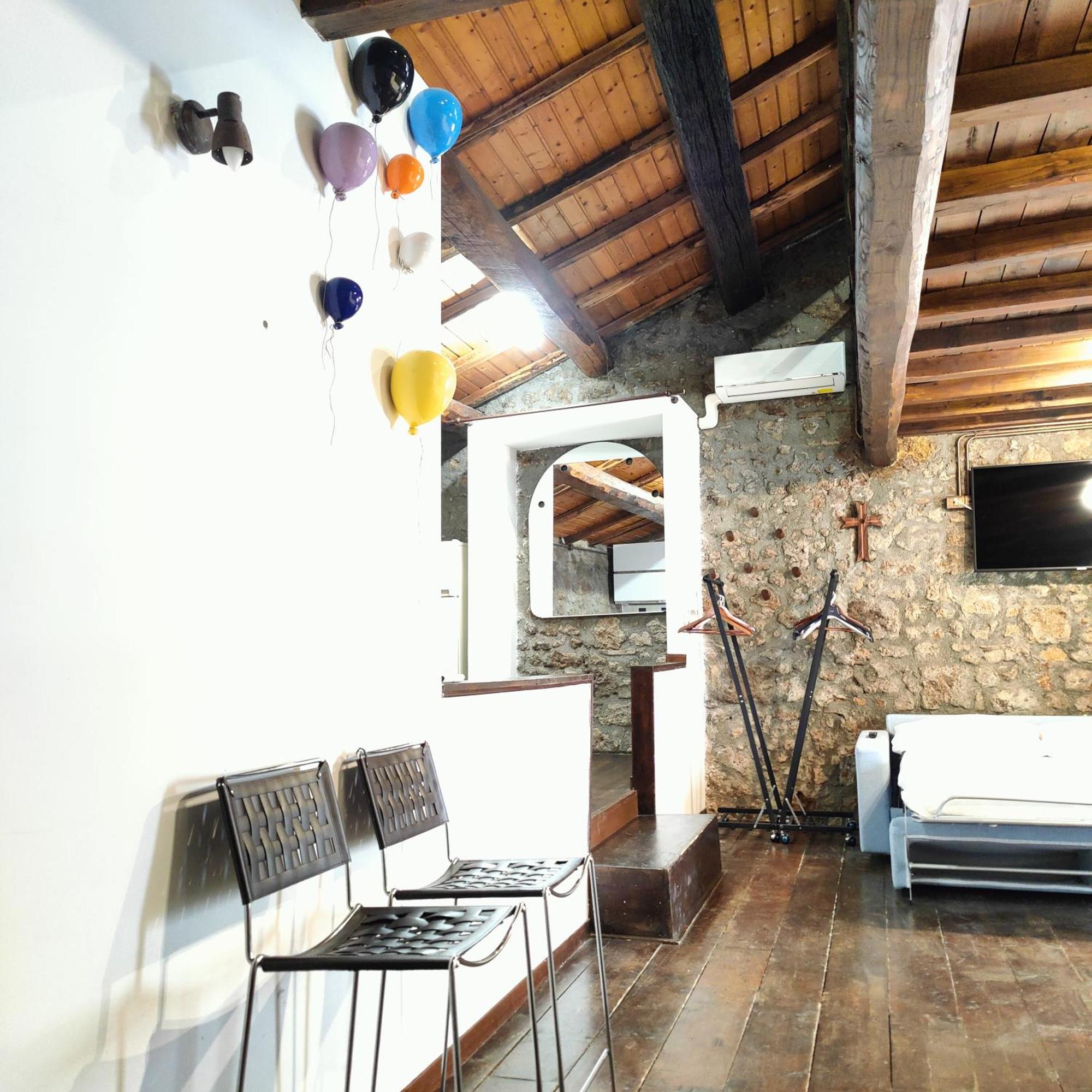 Maison Della Cattedrale Sutri Bagian luar foto