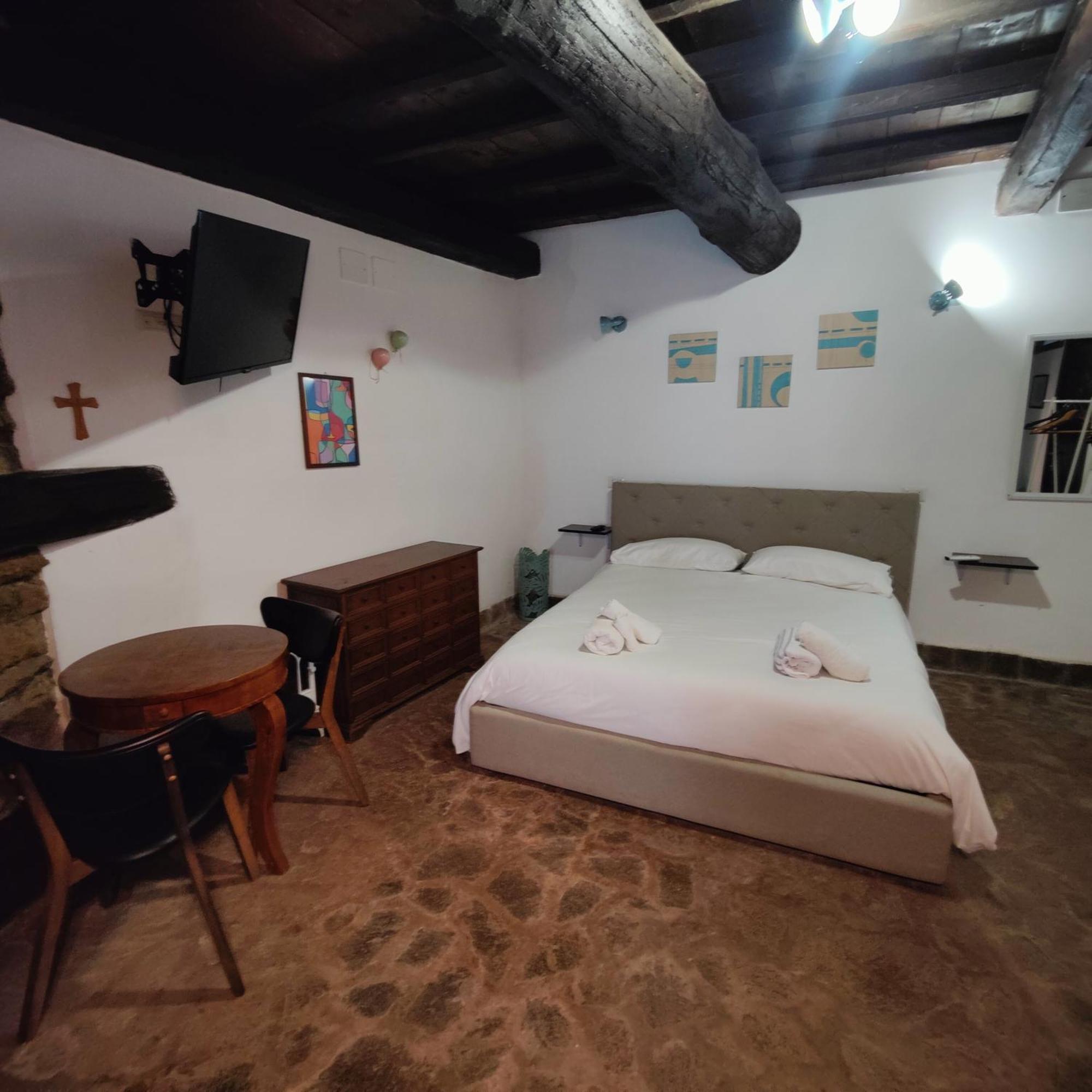 Maison Della Cattedrale Sutri Bagian luar foto