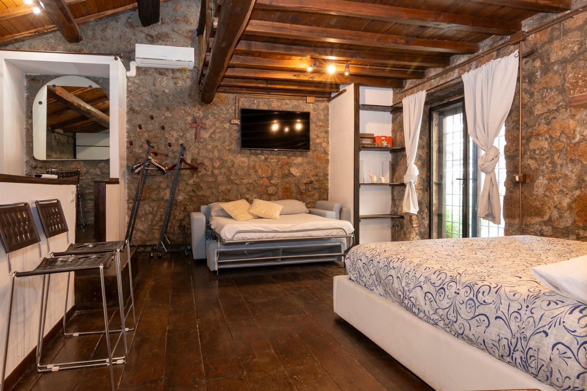 Maison Della Cattedrale Sutri Bagian luar foto