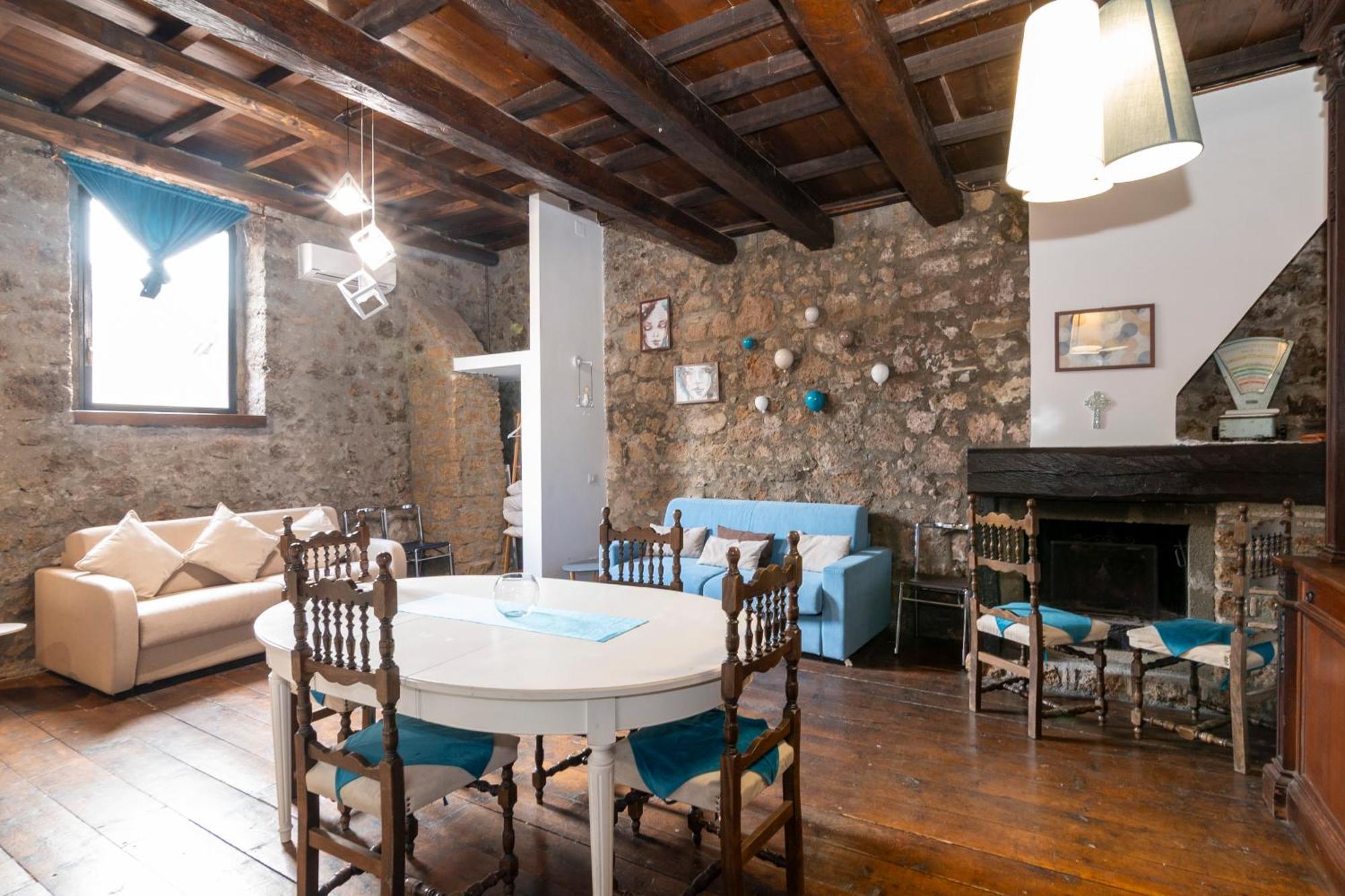 Maison Della Cattedrale Sutri Bagian luar foto